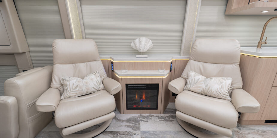 luxury-rv-marathon-coach-1415-003