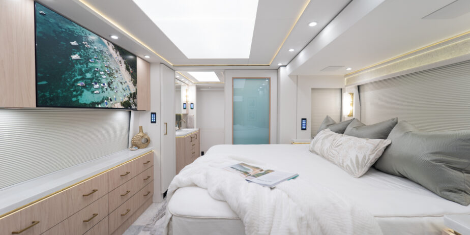 luxury-rv-marathon-coach-1415-012