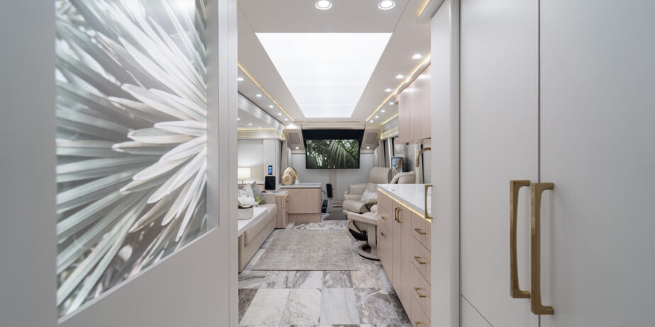 luxury-rv-marathon-coach-1415-026