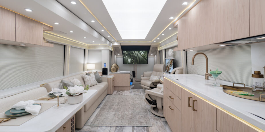 luxury-rv-marathon-coach-1415-027