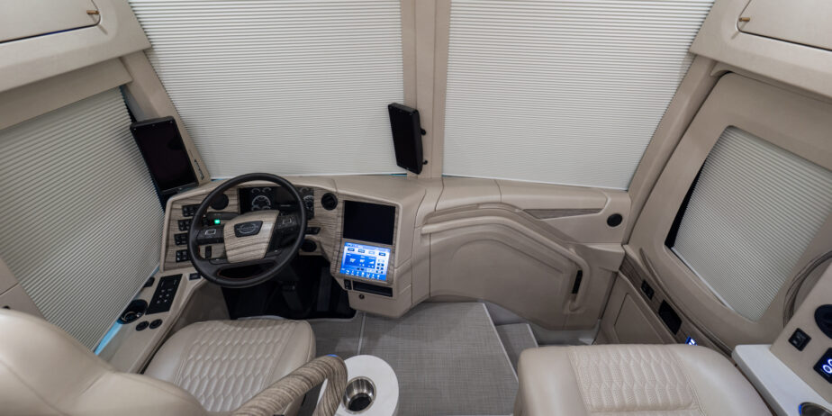 luxury-rv-marathon-coach-1415-033