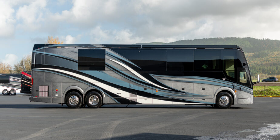 luxury-rv-marathon-coach-1415-087