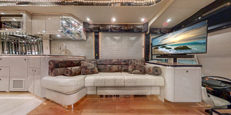 2000-Featherlite-H3-45-9