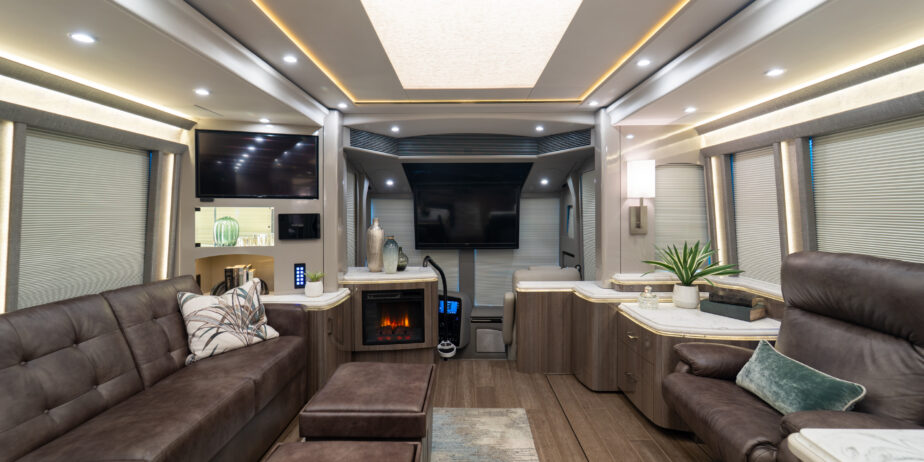 luxury-rv-marathon-coach-1341-025