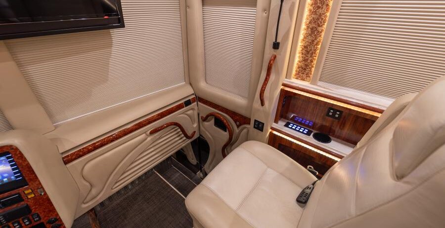 luxury-rv-marathon-coach-1225-028