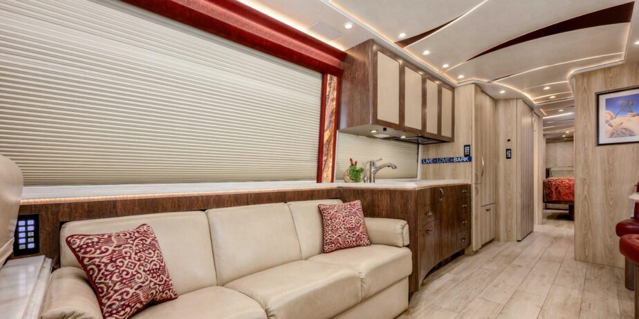 luxury-rv-marathon-coach-1334-002