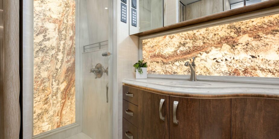 luxury-rv-marathon-coach-1334-006