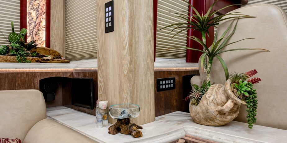 luxury-rv-marathon-coach-1334-019