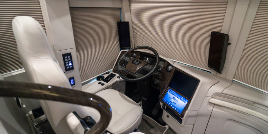 luxury-rv-marathon-coach-1401-002