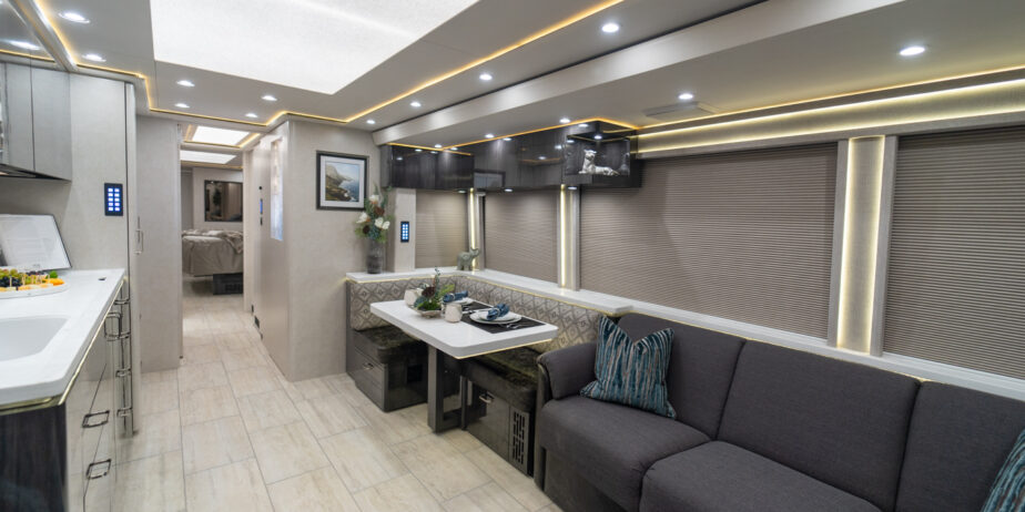 luxury-rv-marathon-coach-1401-007