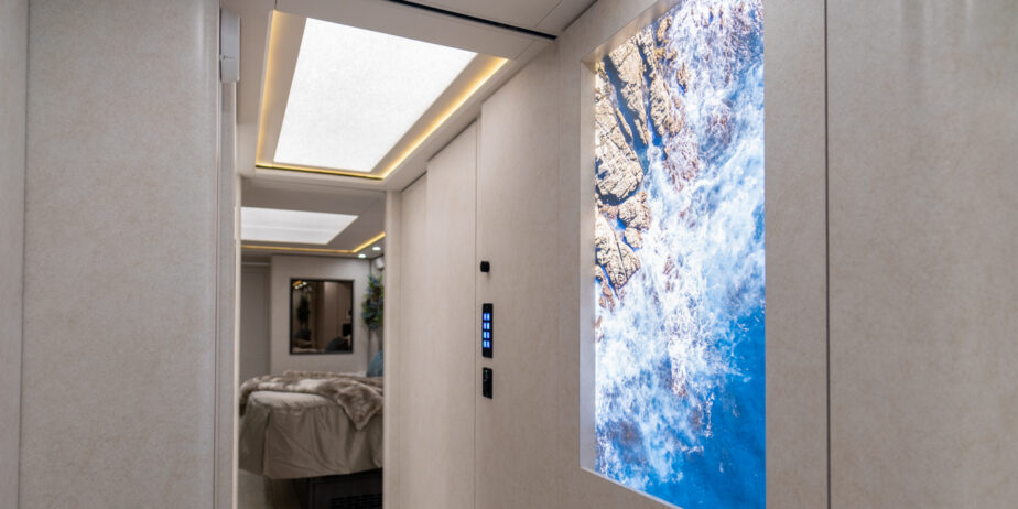 luxury-rv-marathon-coach-1401-013