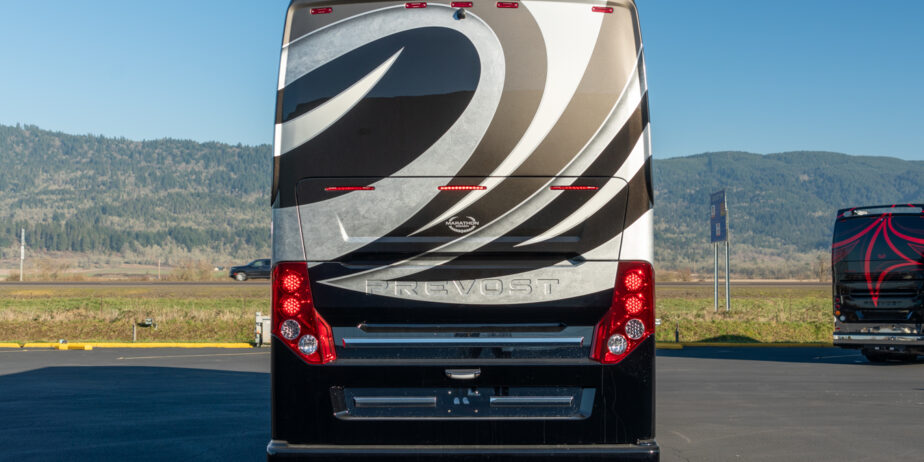 luxury-rv-marathon-coach-1401-056