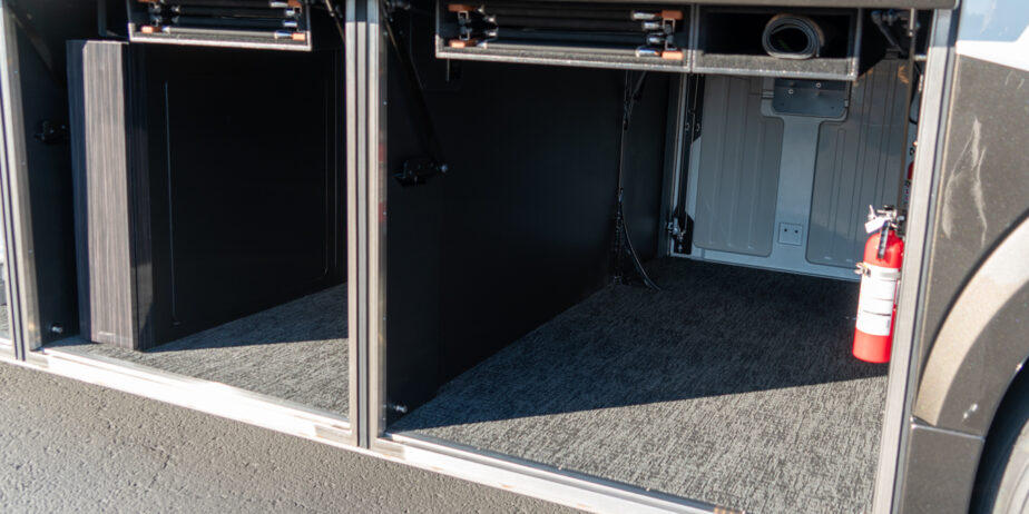 luxury-rv-marathon-coach-1401-070