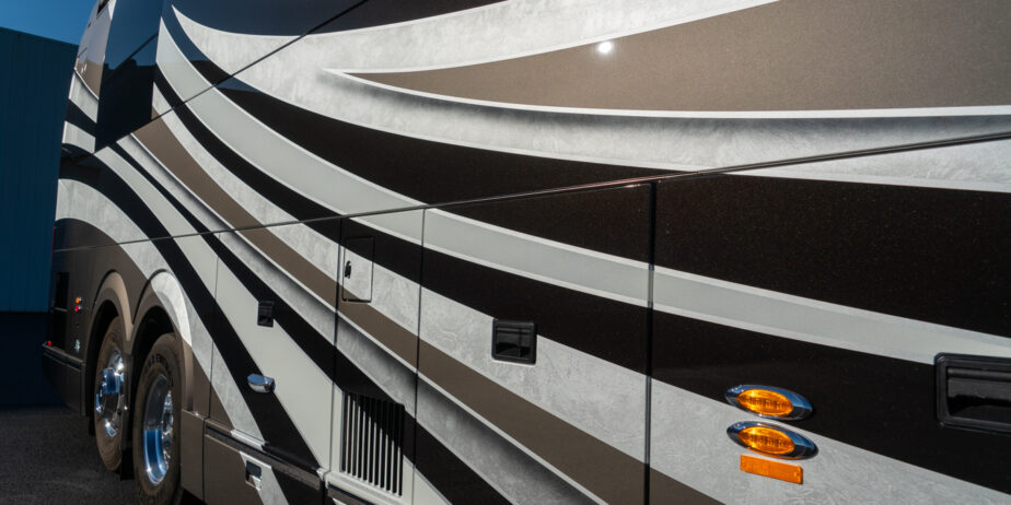 luxury-rv-marathon-coach-1401-071