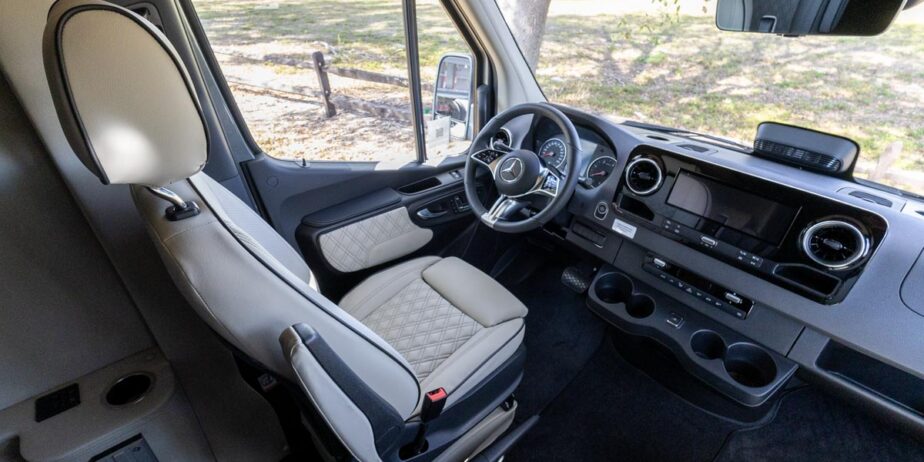 2752_Interior-02