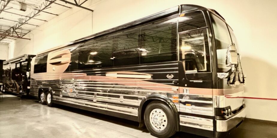 852606MrthXL-1-of-12