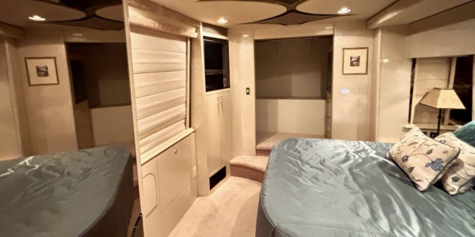 852606MrthXL-10-of-12