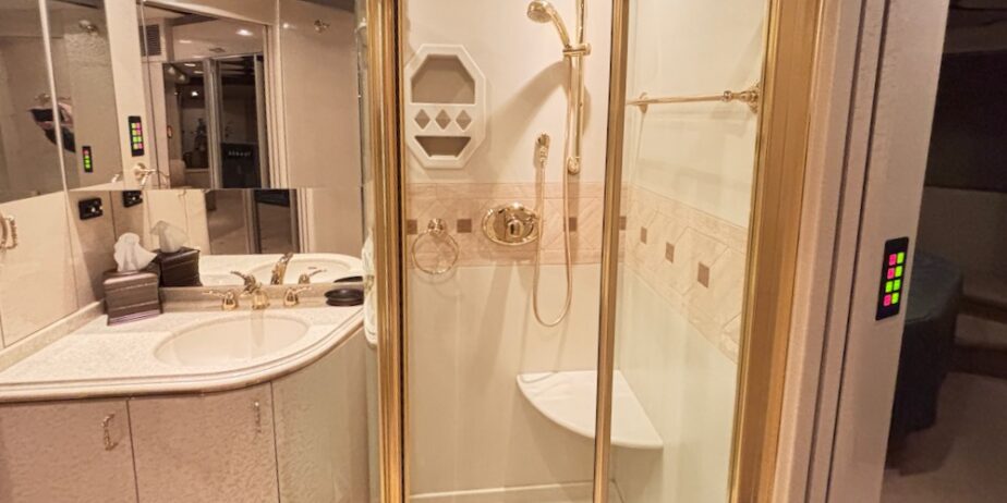 852606MrthXL-11-of-12