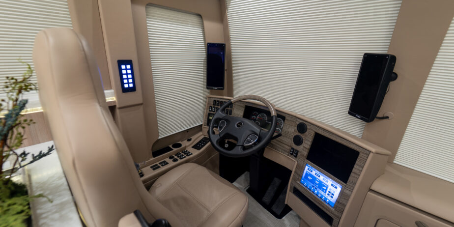 luxury-rv-marathon-coach-1421-28