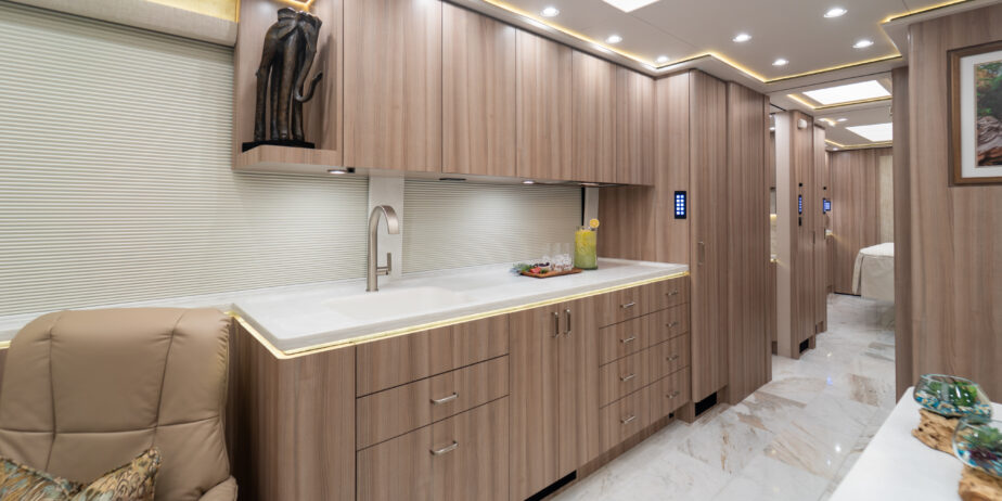 luxury-rv-marathon-coach-1421-5