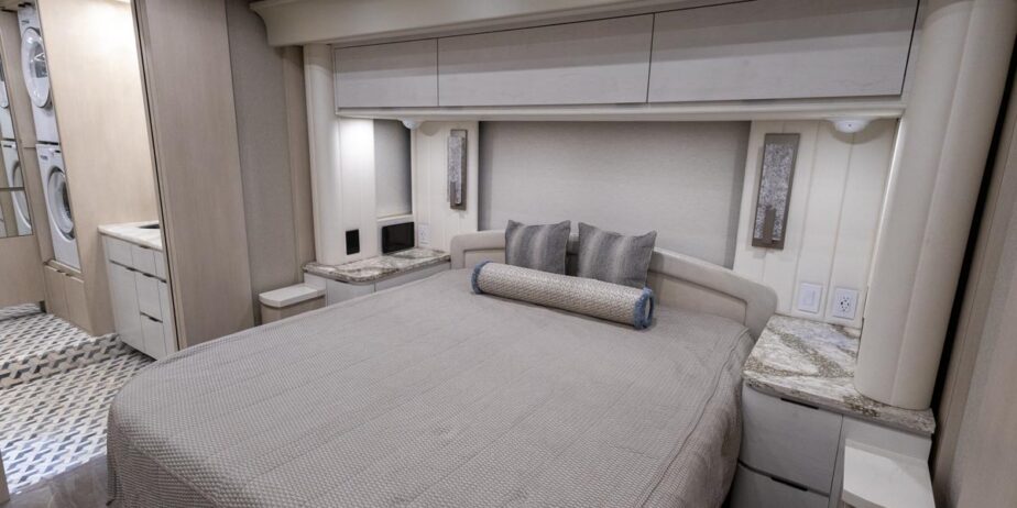 2024-Newell-P50-Interior-12