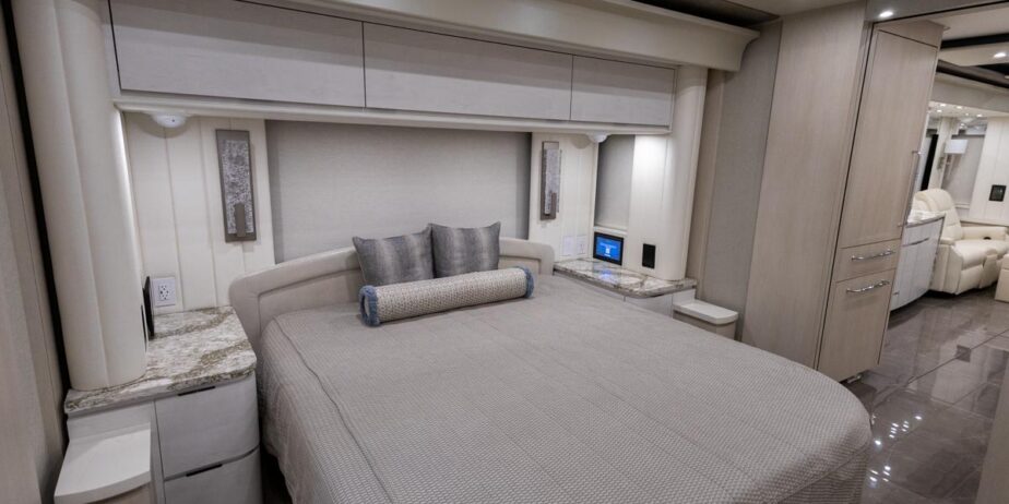 2024-Newell-P50-Interior-14