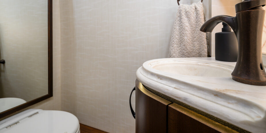 luxury-rv-marathon-coach-1367-14