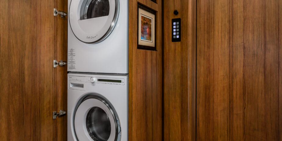 luxury-rv-marathon-coach-1367-25