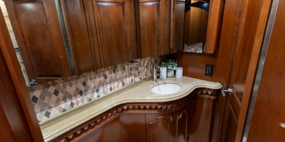 2882-Interior-12