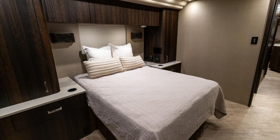 2896_Interior-117