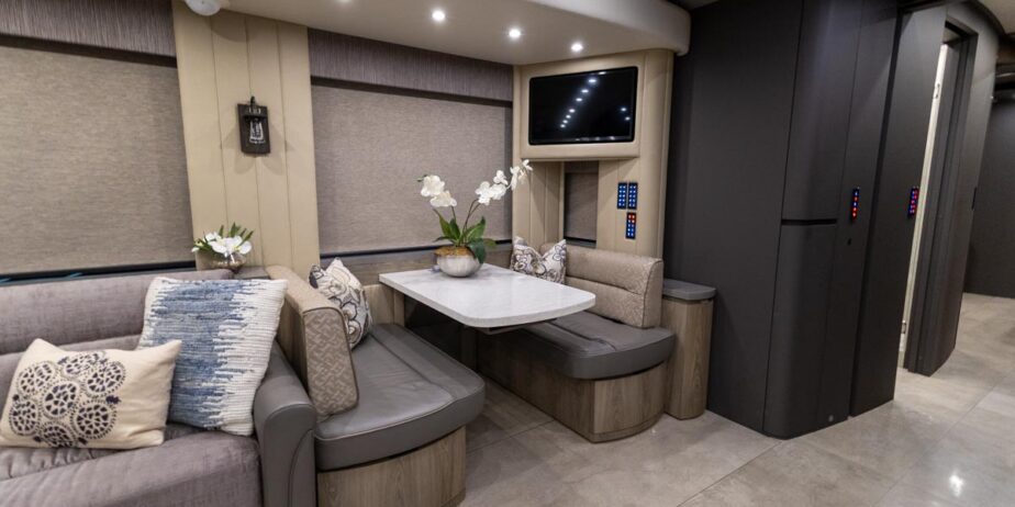 2932_Interior-104