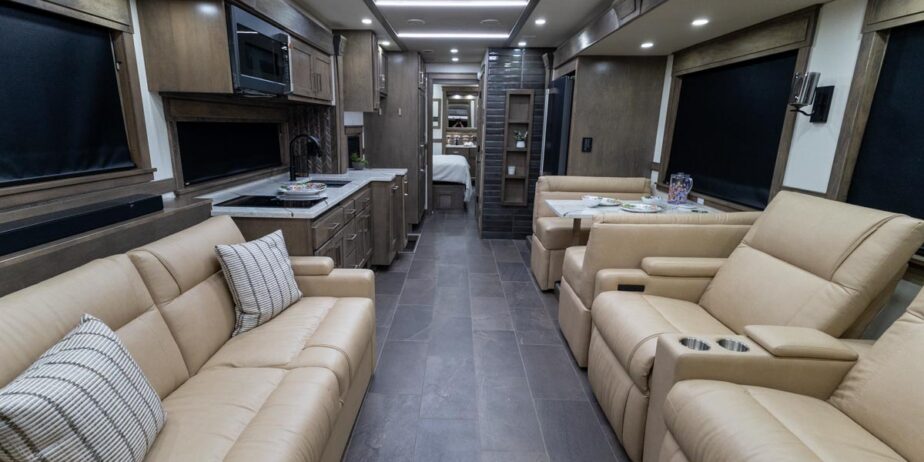 2832_Interior-103-1