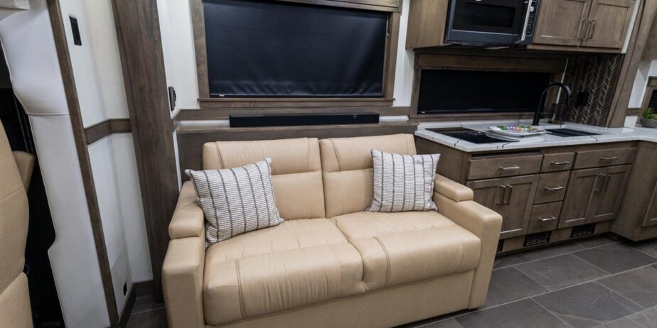 2832_Interior-106-1