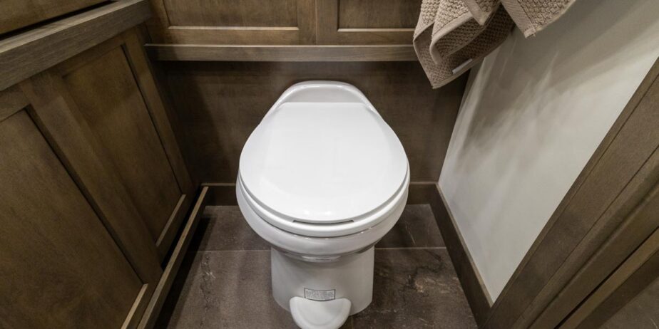 2832_Interior-120-1