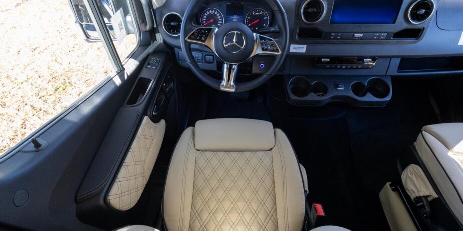 2739_Interior-1