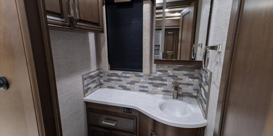 3018_Interior-110